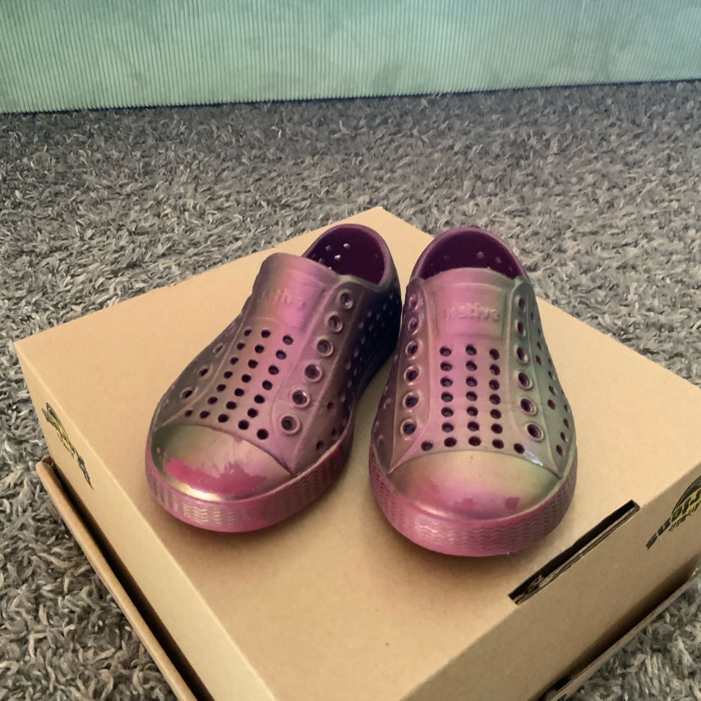 Native Kids Metallic Purple shoes